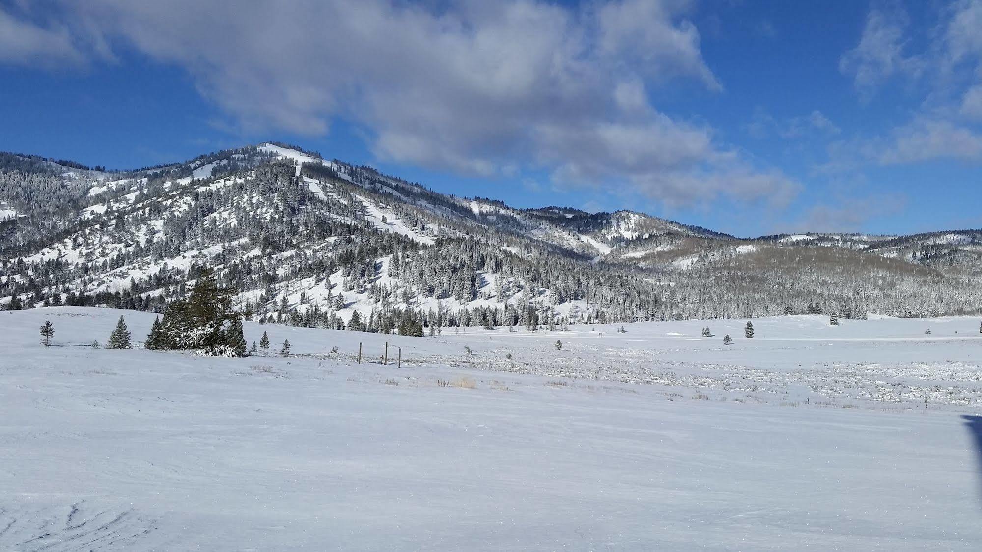 Beaver Creek Lodge Логан Экстерьер фото